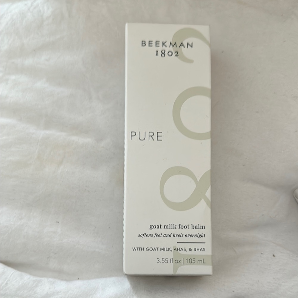 Beekman 1802 White Moisturizer Skincare Essential